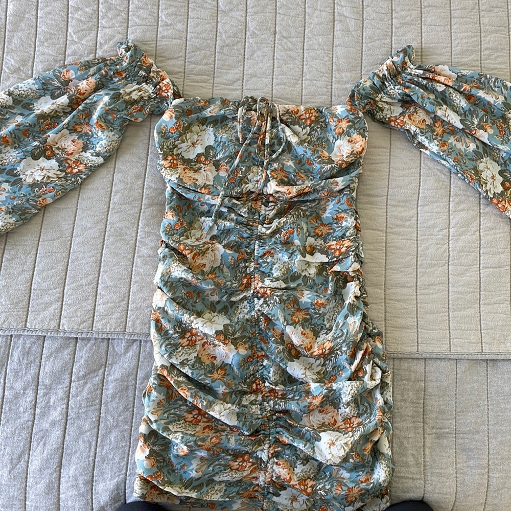 Hello Molly floral off the shoulder dress. Size XS